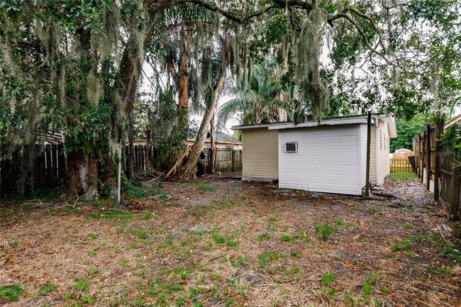 Building Photo - 3900 Locust Ave