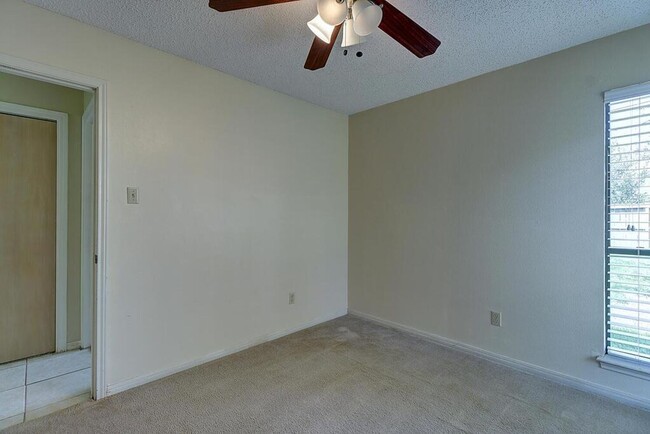 Building Photo - 7126 Windbrook Ln