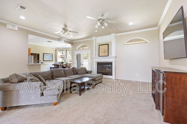 Building Photo - 1702 Shepherds Ranch