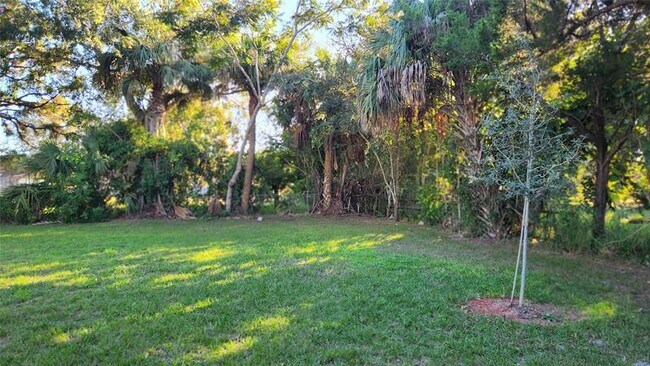 Building Photo - 2703 Ave G