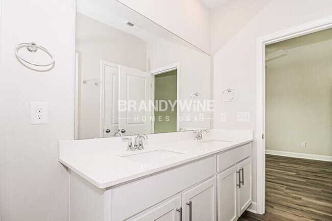 Building Photo - 1032 Wildflower Dr