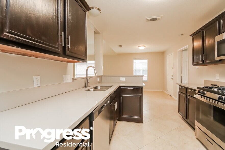 Building Photo - 6614 High Stone Ln