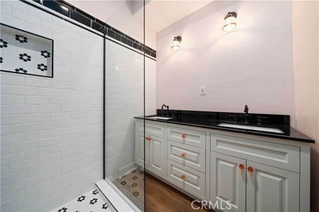 Building Photo - 326 Daisy Ave