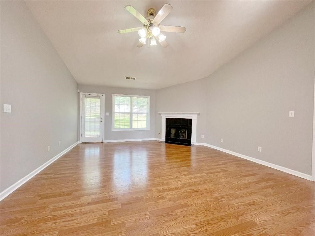 Building Photo - 408 Lee Miller Dr