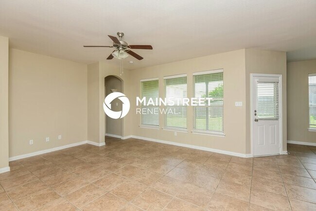 Building Photo - 3 Bedroom Pet-Friendly Home in Crowley, TX with Main Street Renewal