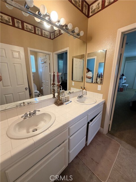 Building Photo - 21845 Heatherwood Ln