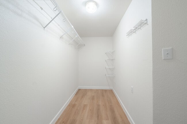 Building Photo - 3926 Privet Pl