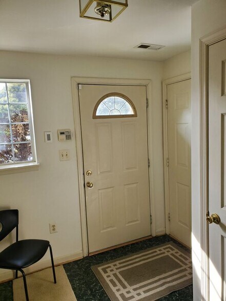 Building Photo - 11309 Kings Crest Ct