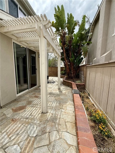Building Photo - 50 Arborwood