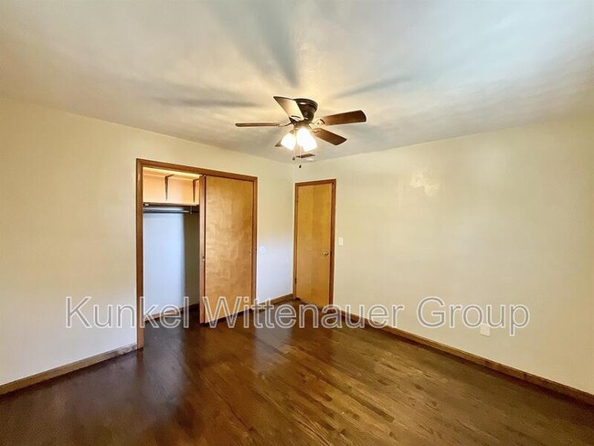 Building Photo - 2249 Wendy Way Dr