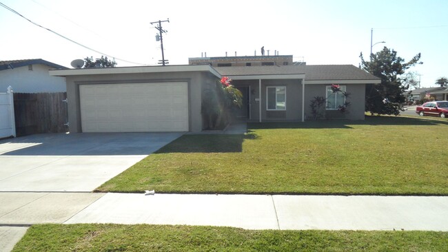 Primary Photo - Remodeled, single-story, 3BR 2BA House on ...