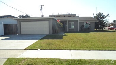 Building Photo - Remodeled, single-story, 3BR 2BA House on ...