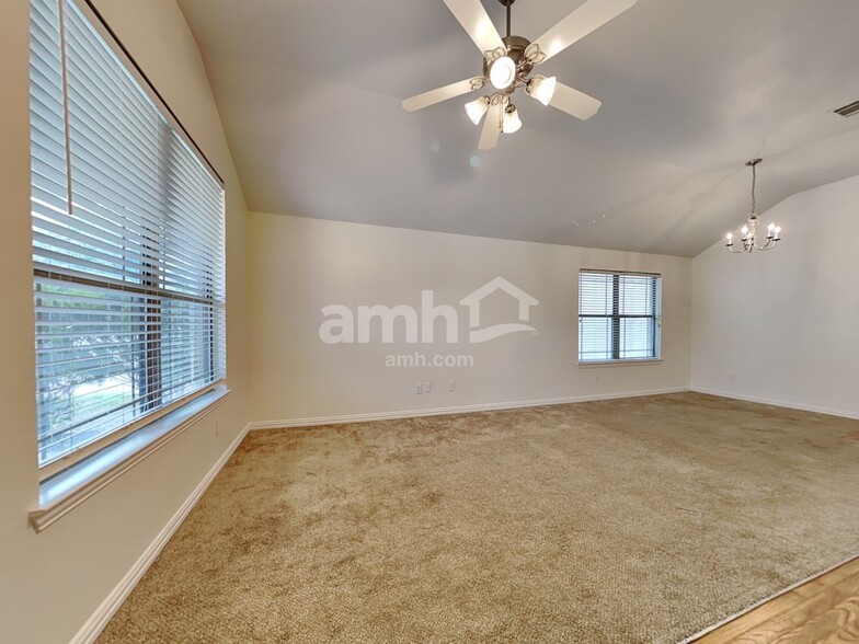 Building Photo - 7253 Tin Star Dr