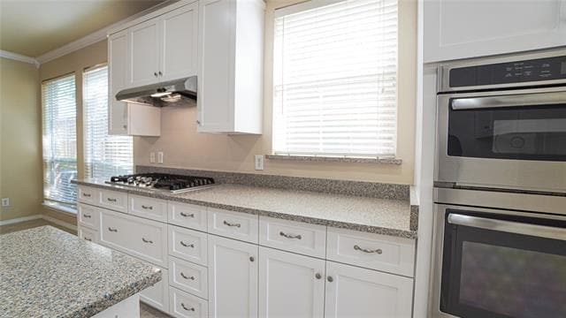 Building Photo - 2060 Garden Crest Dr