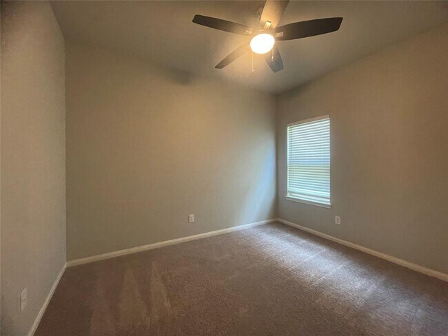 Building Photo - 3703 Bright Moon Ct