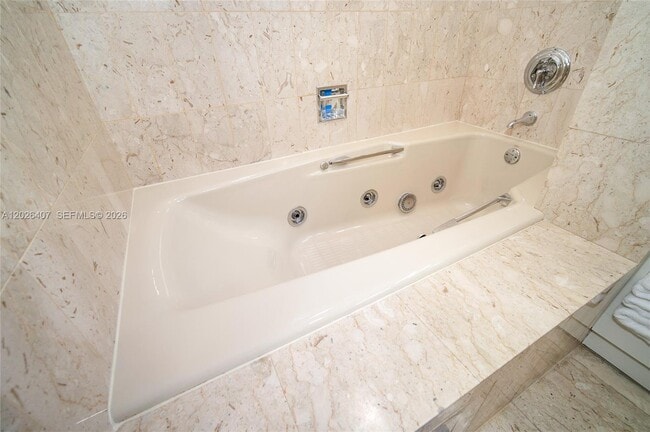Building Photo - 19211 Fisher Island Dr