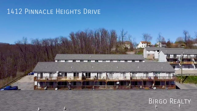 Building Photo - Move in Special! First Month's Rent is Fre...