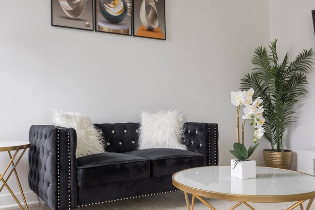 Building Photo - 17355 Wellburn Dr