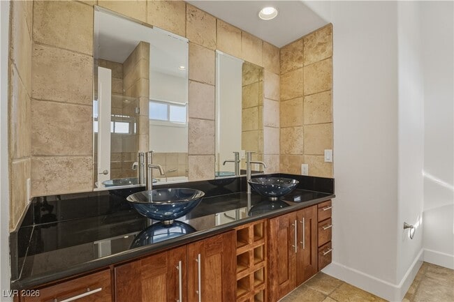 Building Photo - 5101 Mountain Foliage Dr