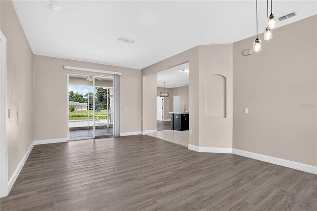 Building Photo - 121 Aurelia Ct