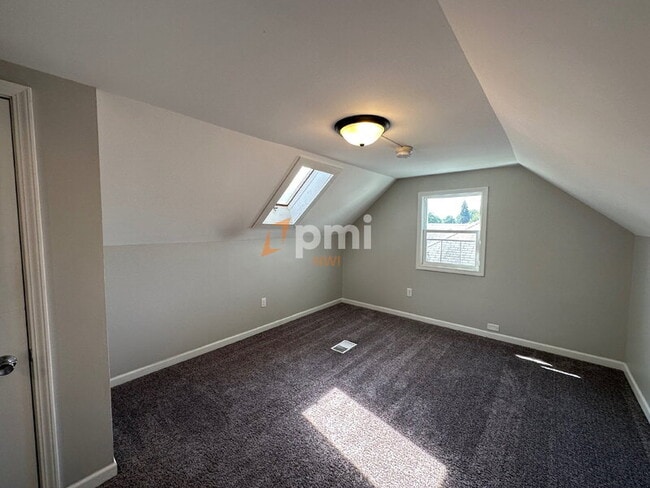 Building Photo - 7414 Tapper Ave