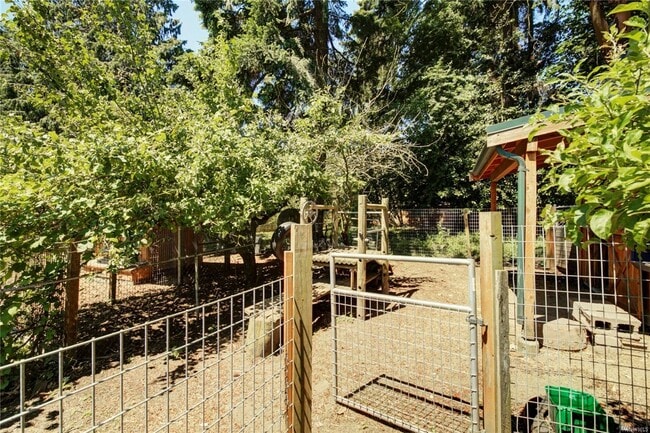 Building Photo - 4Bd/1.75Ba Seattle Home