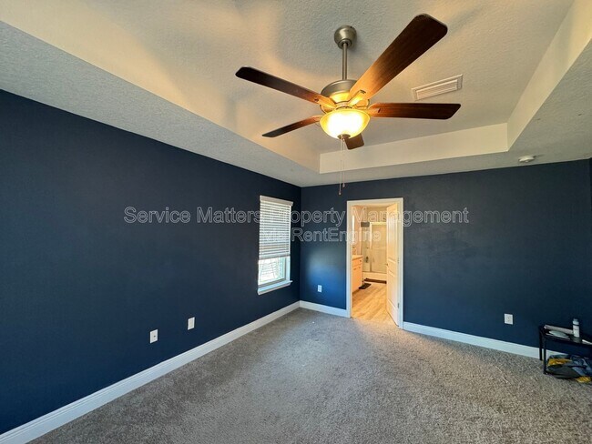 Building Photo - 5622 Burr St
