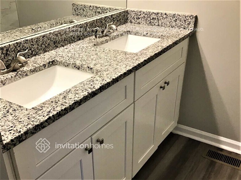 Building Photo - 3630 Brideveil Ct