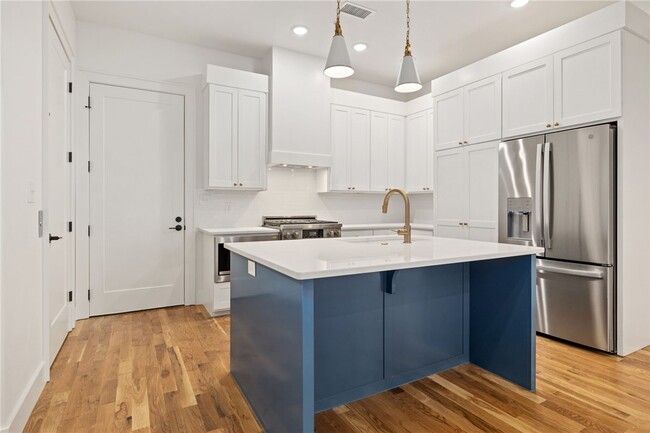 Building Photo - 4621 S 47th St