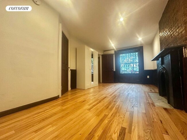Building Photo - 292 Lafayette Ave