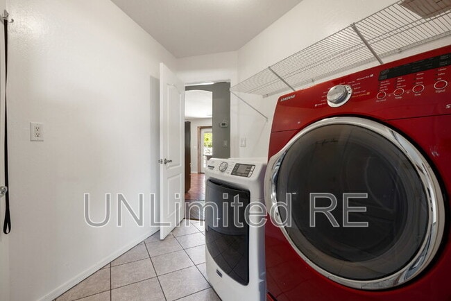 Building Photo - 1614 Eagle Mountain Dr