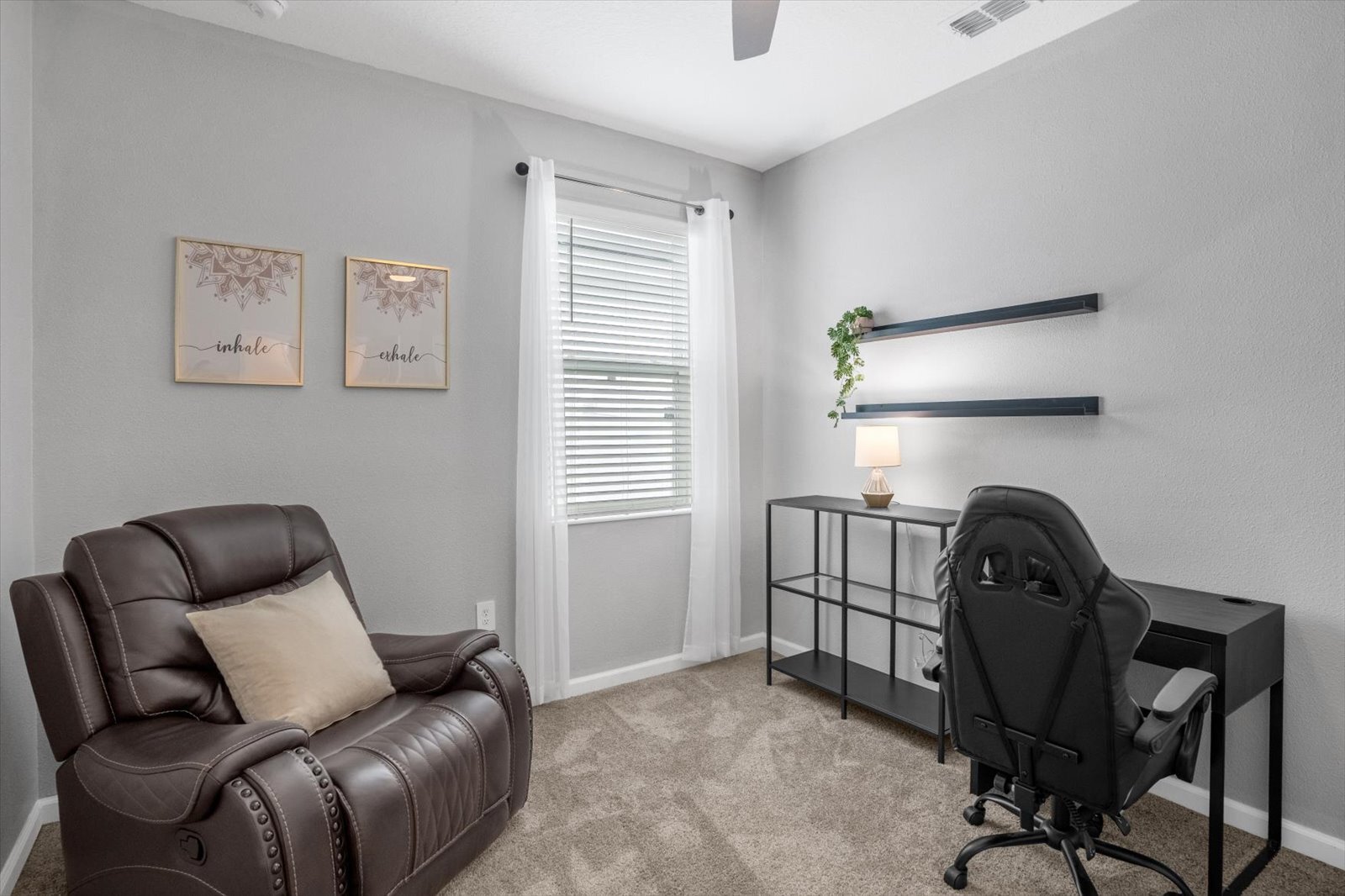 Building Photo - 1820 Church Lake St