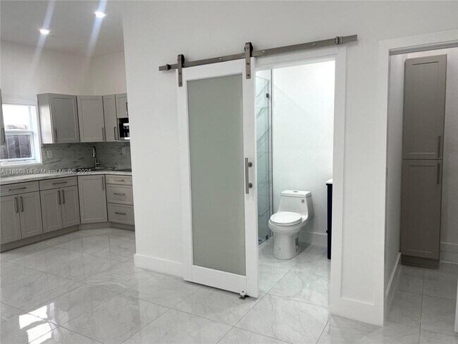 Building Photo - 24424 SW 118 Ct