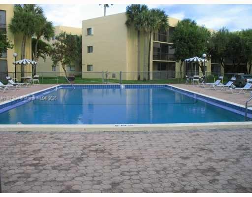 Building Photo - 8005 SW 107th Ave