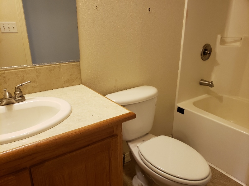 Building Photo - 2828 Elm Ave