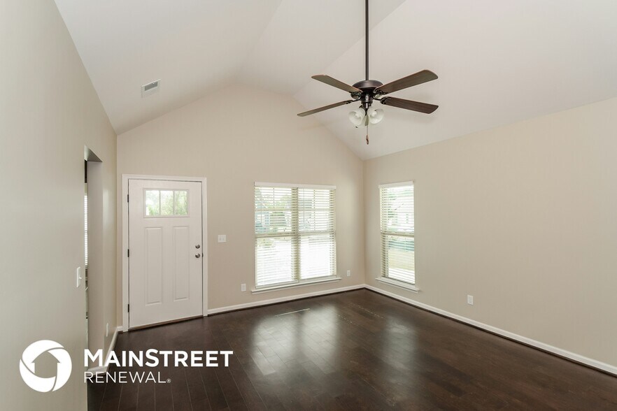 Building Photo - 530 Briar Ridge Cir