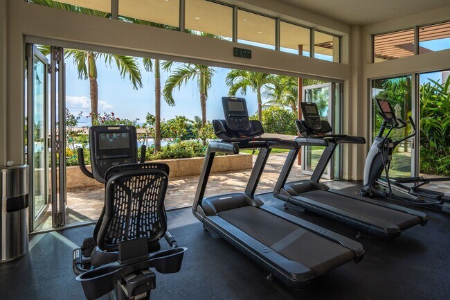 Building Photo - Beautiful Fully Furnished, 3 Bed/3 Bath Makali'i at Wailea Townhome with Infinity Pool