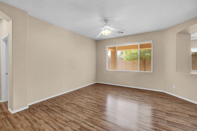 Building Photo - 18631 E Swan Dr