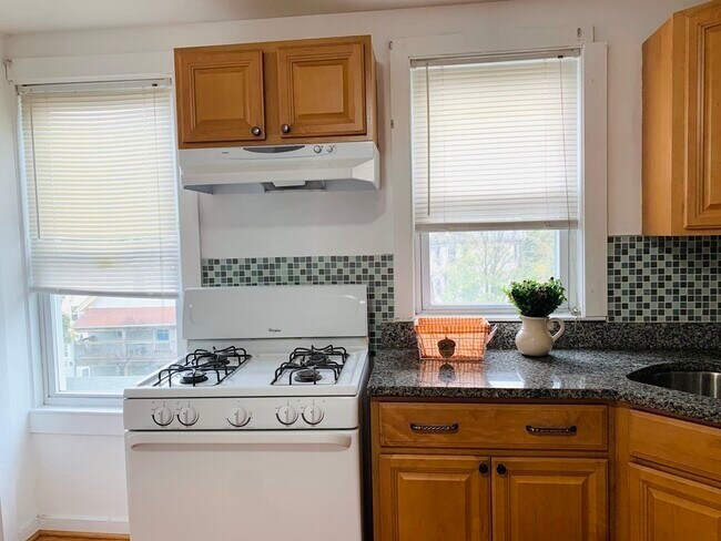 Building Photo - 801 Boylston St