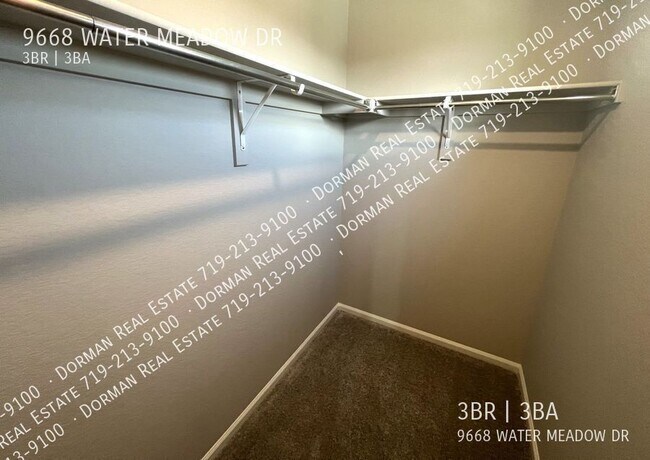 Building Photo - 9668 Water Meadow Dr