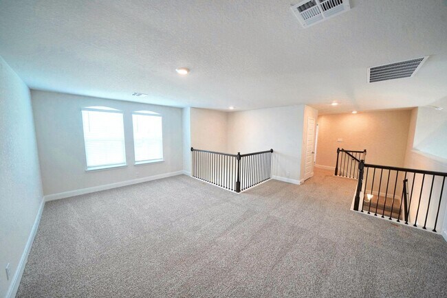 Building Photo - Stunning New Cibolo Home Now Available in Steel Creek - Realtor Commission: $500