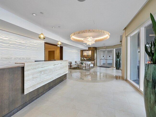 Building Photo - 550 S Ocean Blvd