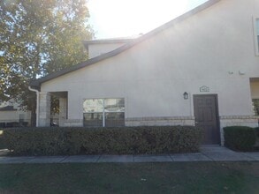 Building Photo - 1000 Diamond Dr