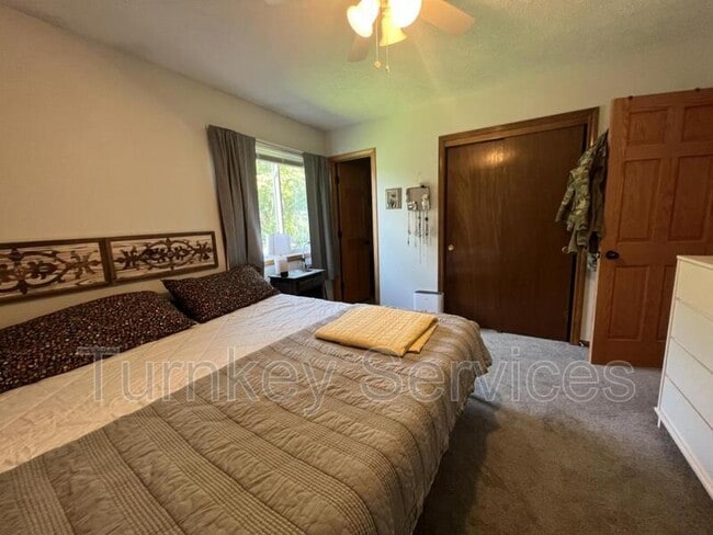 Building Photo - 405 Fort St