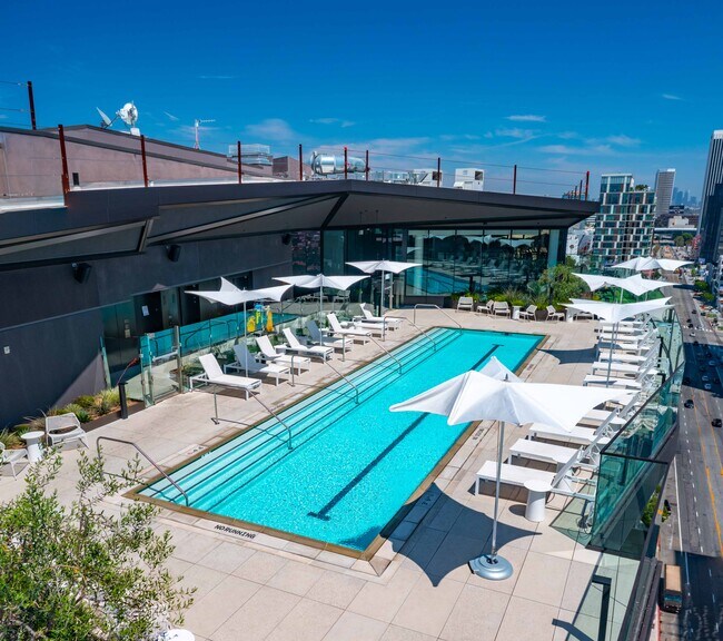 Primary Photo - 6401 Wilshire Blvd