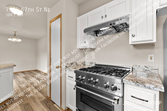 Building Photo - 7924 67th St NE