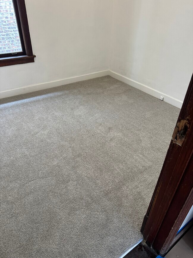 Building Photo - 8634 S Carpenter St