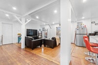Building Photo - 1206 Bassett Rd