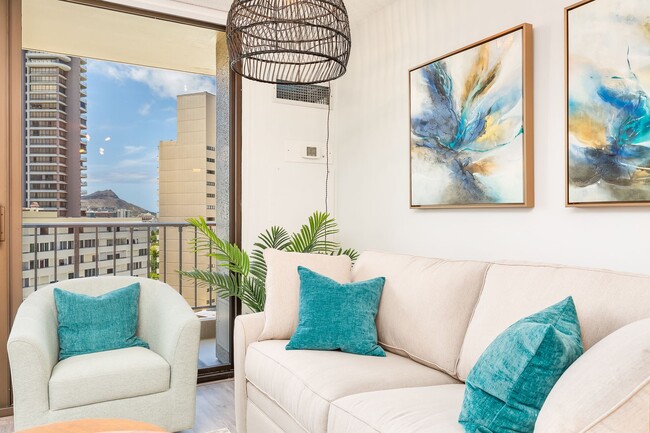 Building Photo - Unwind in Style: Fully Furnished 1 Bed/1 B...