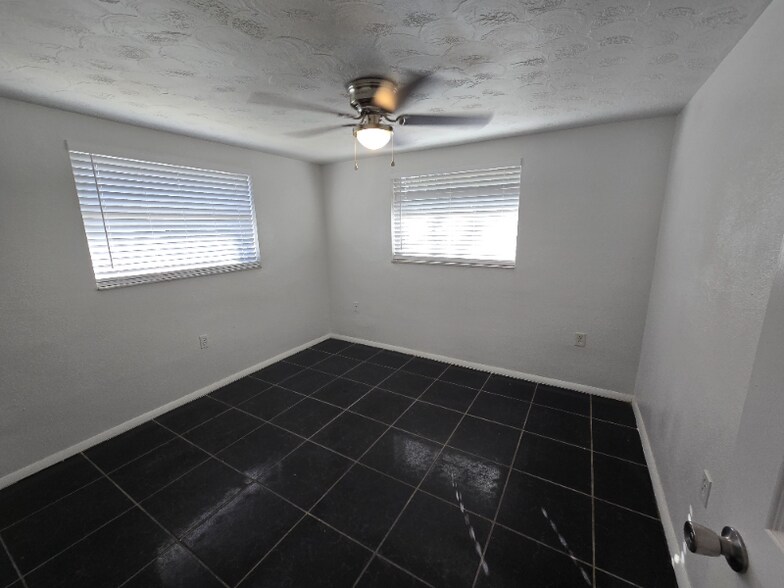 Building Photo - 4893 Alcea St